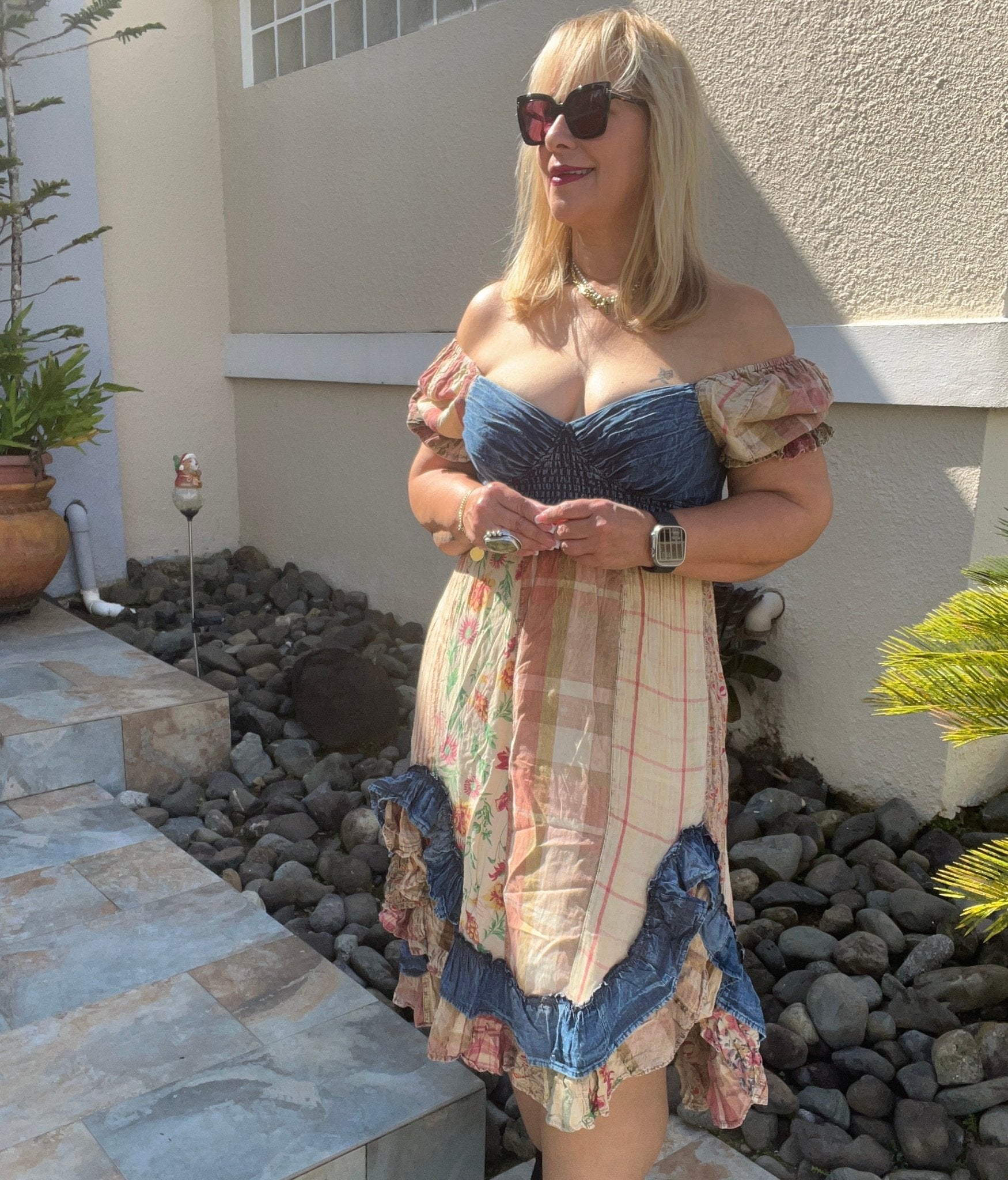 Boho Chic Denim Midi Dress - In Store & Online 💫 - IVU Incluido - Bella Boutique & Bellasbylola.com