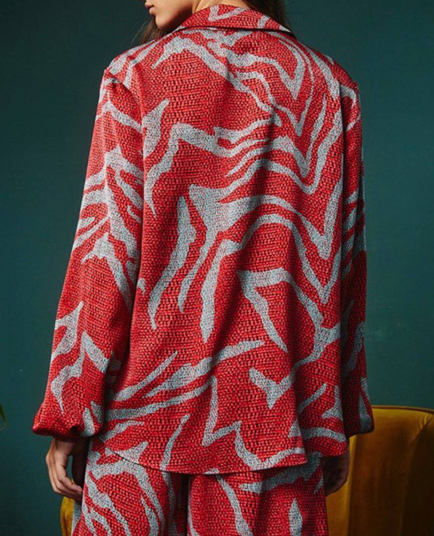 Catalina Red Top: Stylish Button-Down with Relaxed Fit - Bella Boutique & Bellasbylola.com