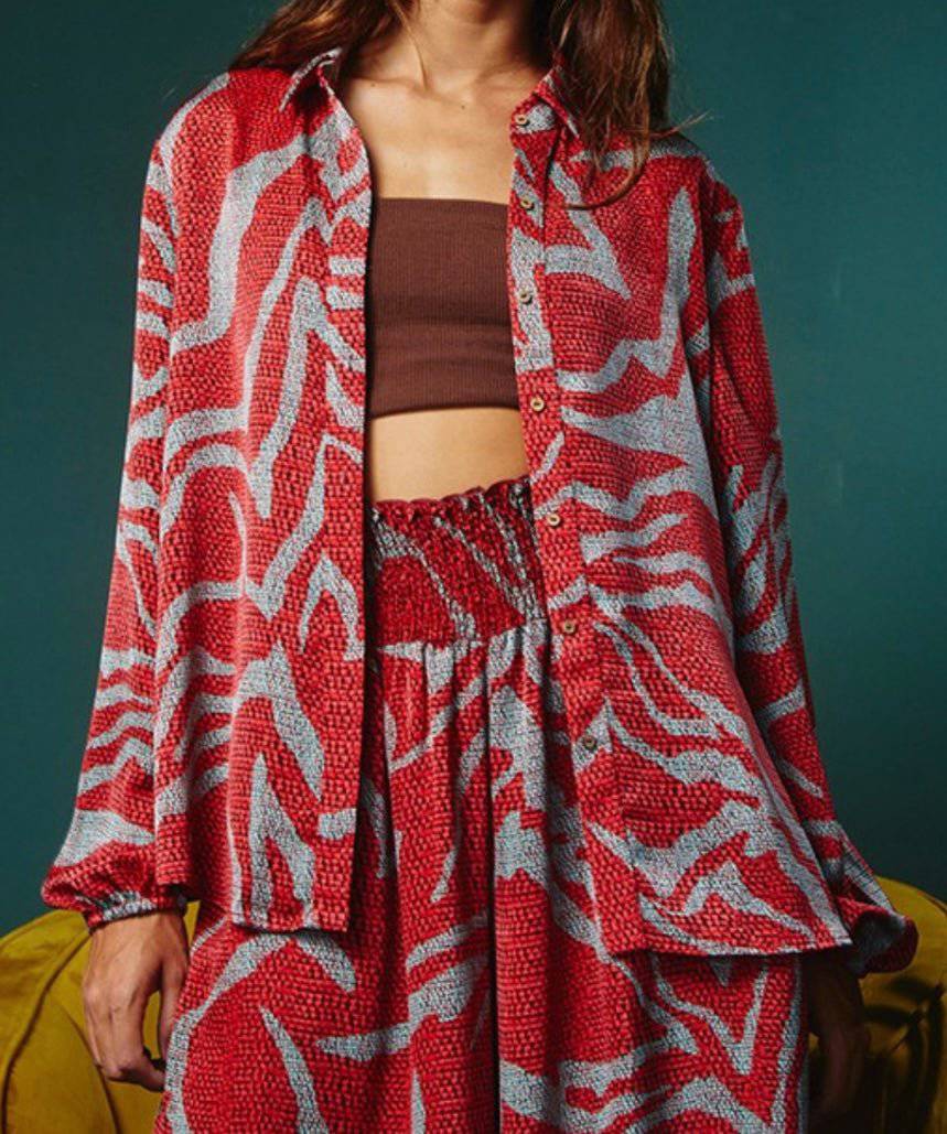 Catalina Red Top: Stylish Button-Down with Relaxed Fit - Bella Boutique & Bellasbylola.com