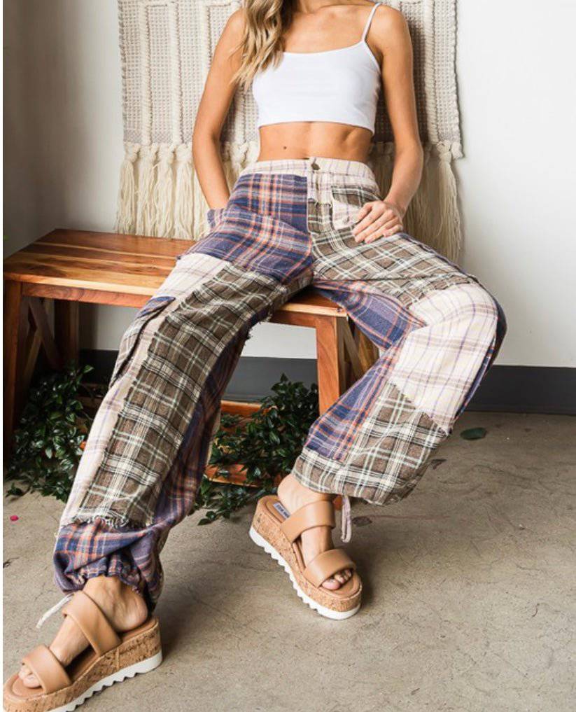 Colors Patch Pants (2 colors) - Premium Clothing 💫 - Bella Boutique & Bellasbylola.com