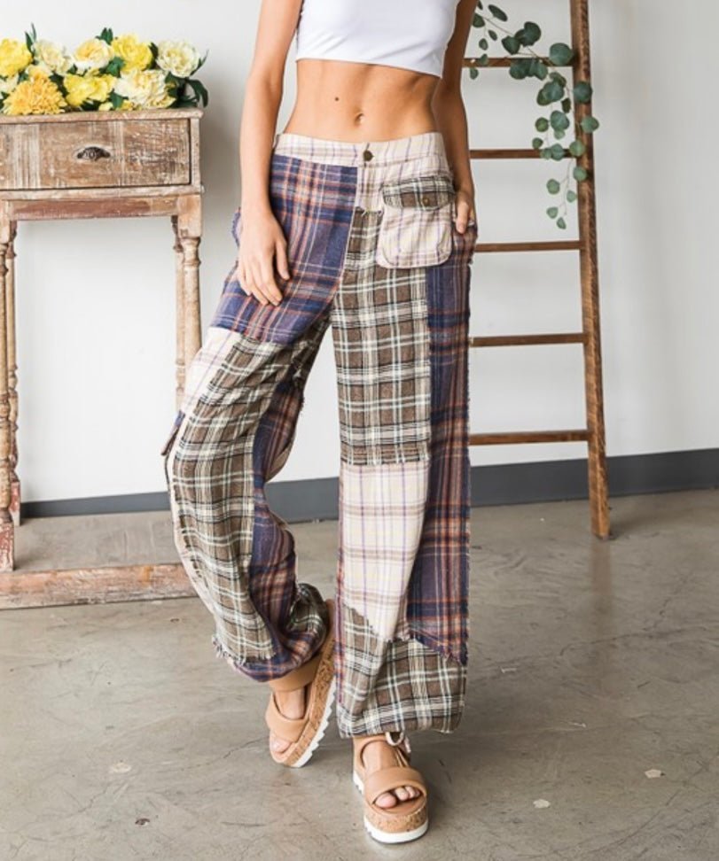 Colors Patch Pants (2 colors) - Premium Clothing 💫 - Bella Boutique & Bellasbylola.com