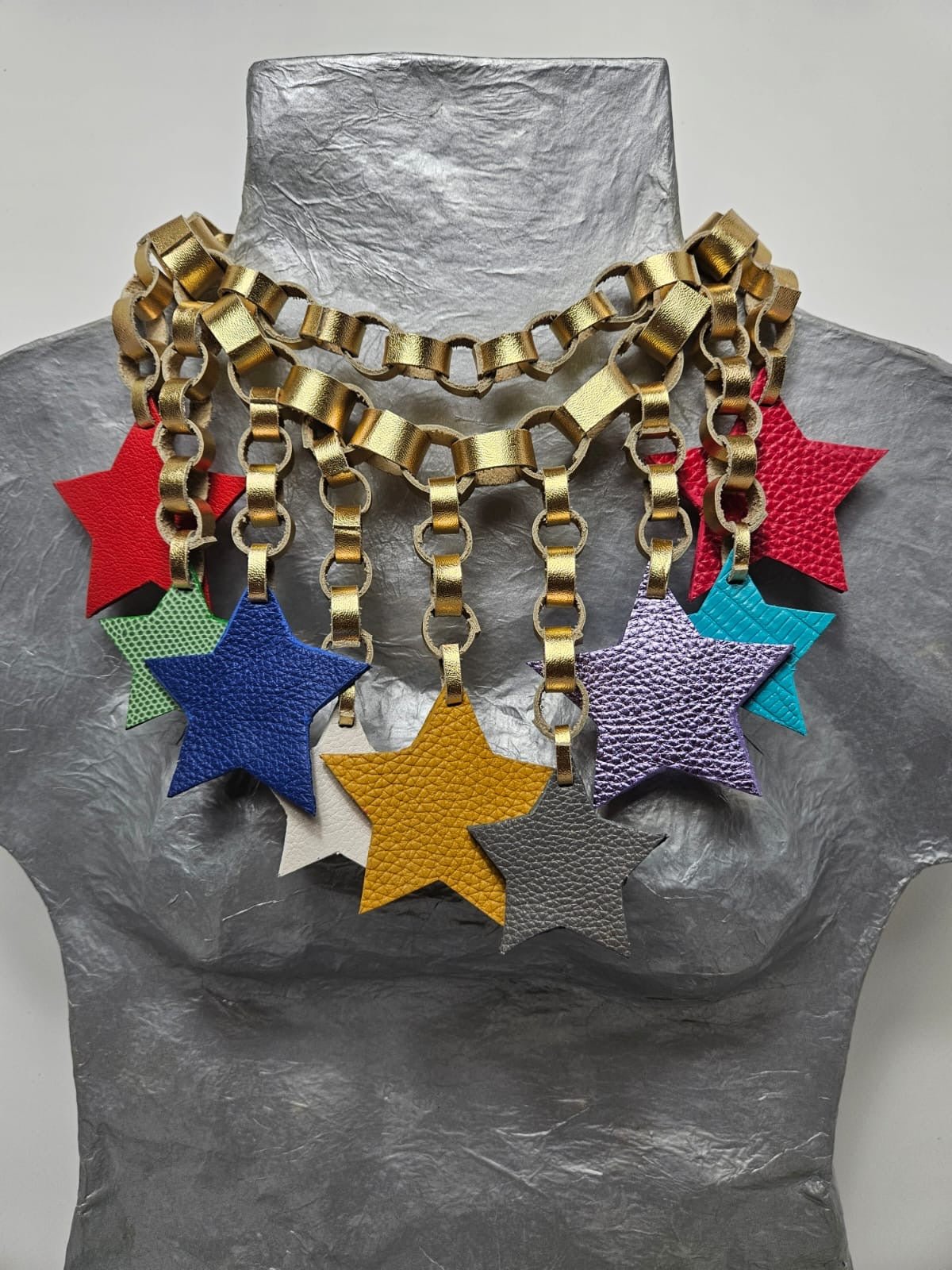 Colors Small Stars Necklace by Arlene Diaz 🇵🇷 - Stylish and Elegant Jewelry Piece - Bella Boutique & Bellasbylola.com