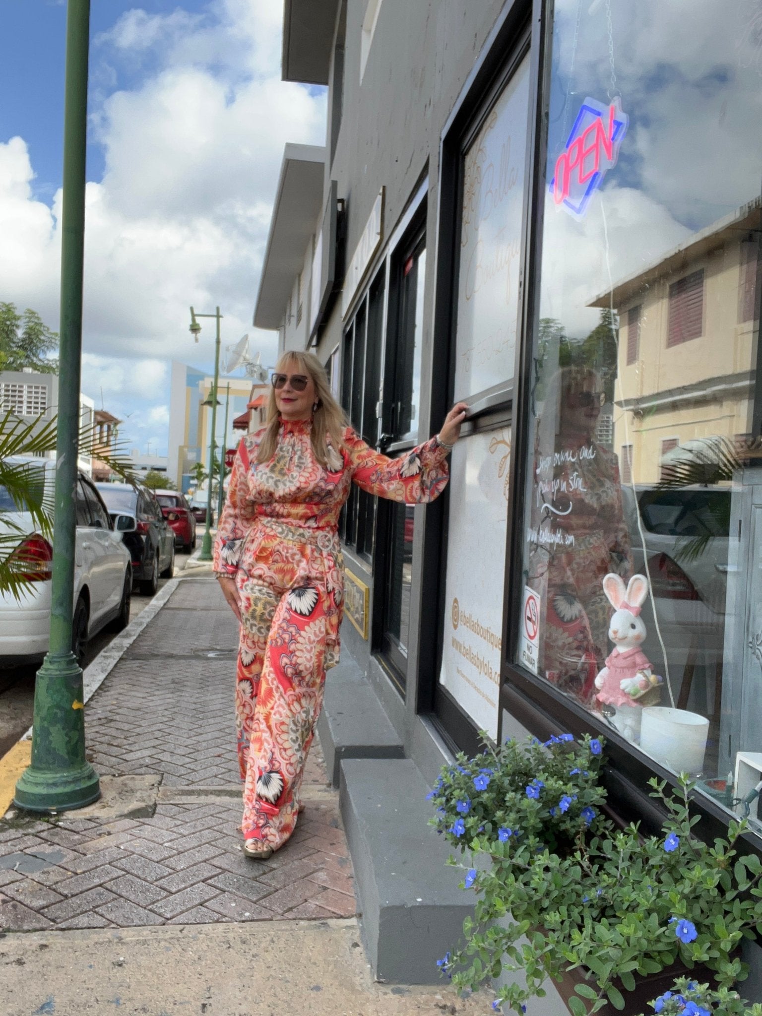 Daniela Orange Print long sleeves Set - Bella Boutique & Bellasbylola.com