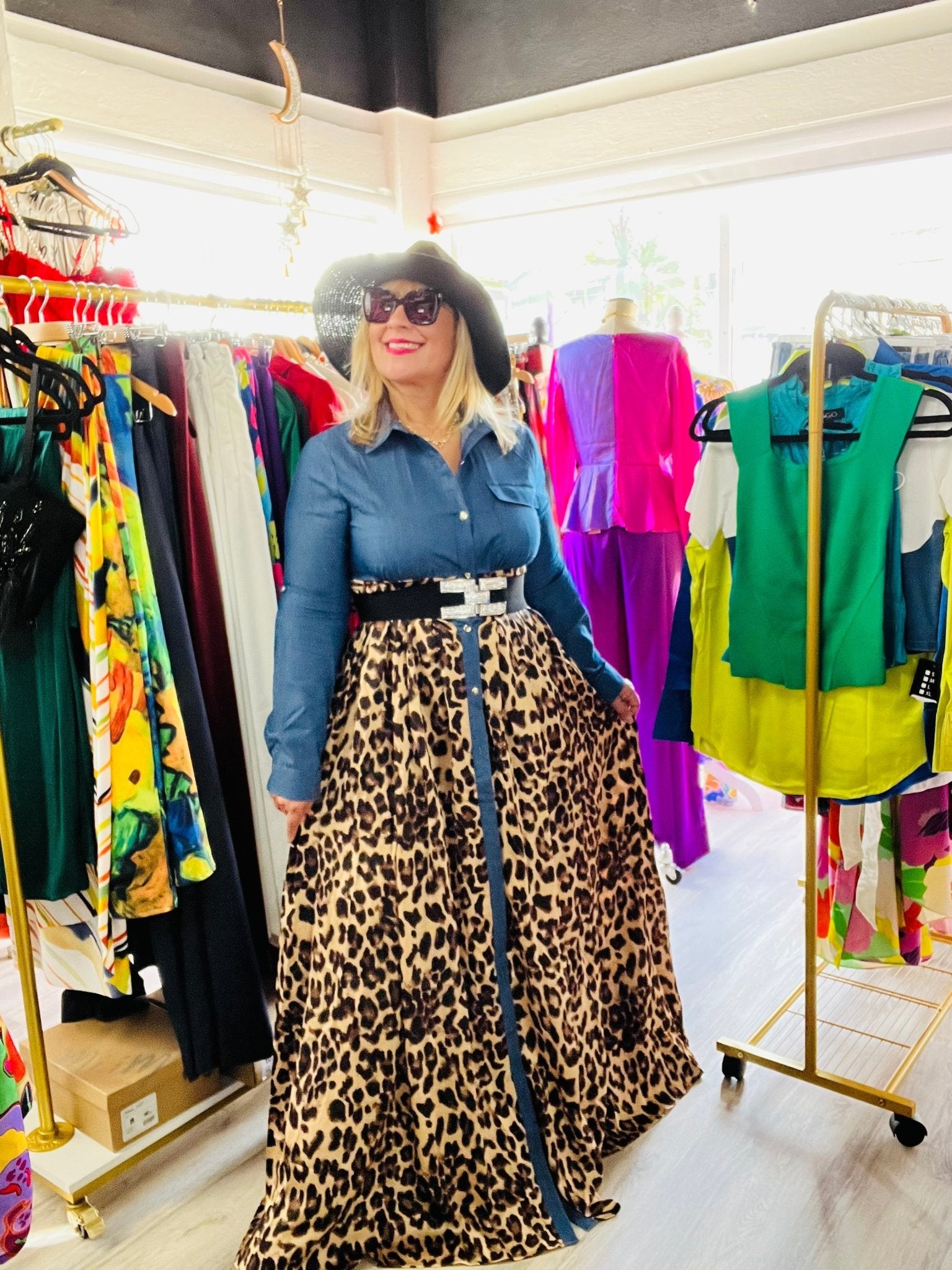 Denim Leopard Maxi Dress - New🌟 también en tienda - Bella Boutique & Bellasbylola.com