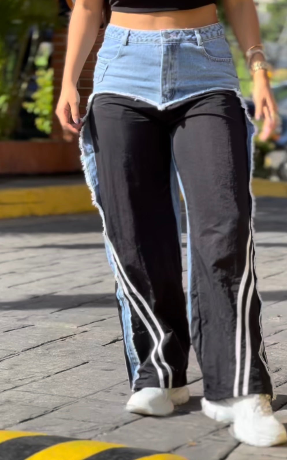 Sparkling New Denim with Side Lines - Bella Boutique & Bellasbylola.com