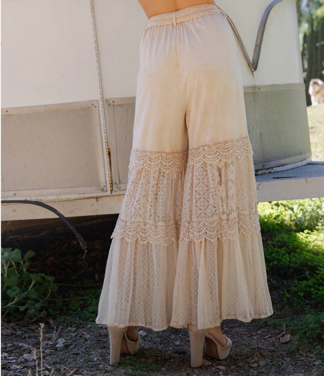 Desert Dream Lounge Western Pants Knit & Tiered Lace - Arriving 6/13/26 - BELLA BOUTIQUE & BELLASBYLOLA.COM 🇵🇷