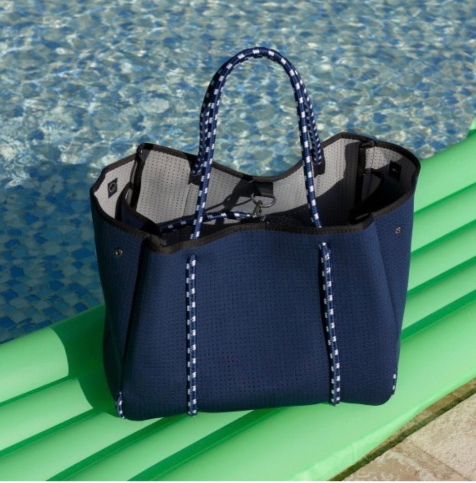 EVERYDAY TOTE BAG DEEP BLUE - PRE ORDER - Bella & Bellasbylola.com