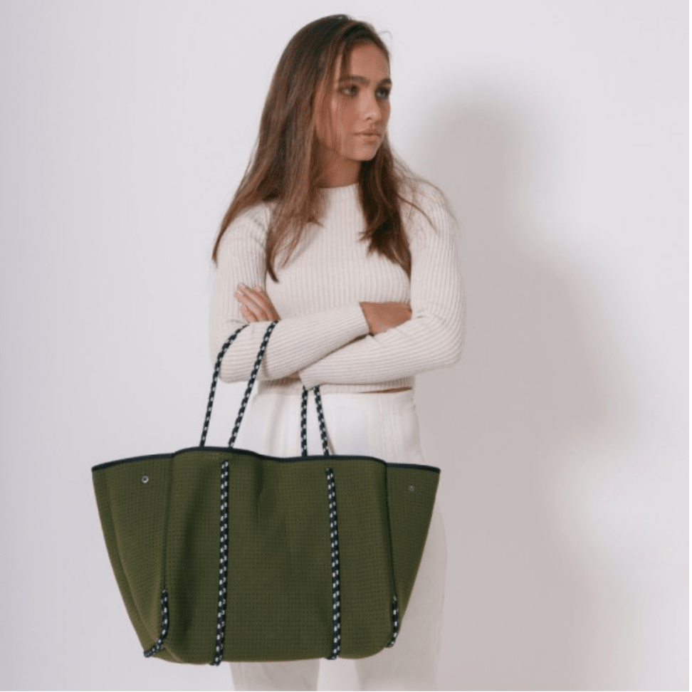 EVERYDAY TOTE BAG SAFARI GREEN - PRE ORDER - Bella & Bellasbylola.com
