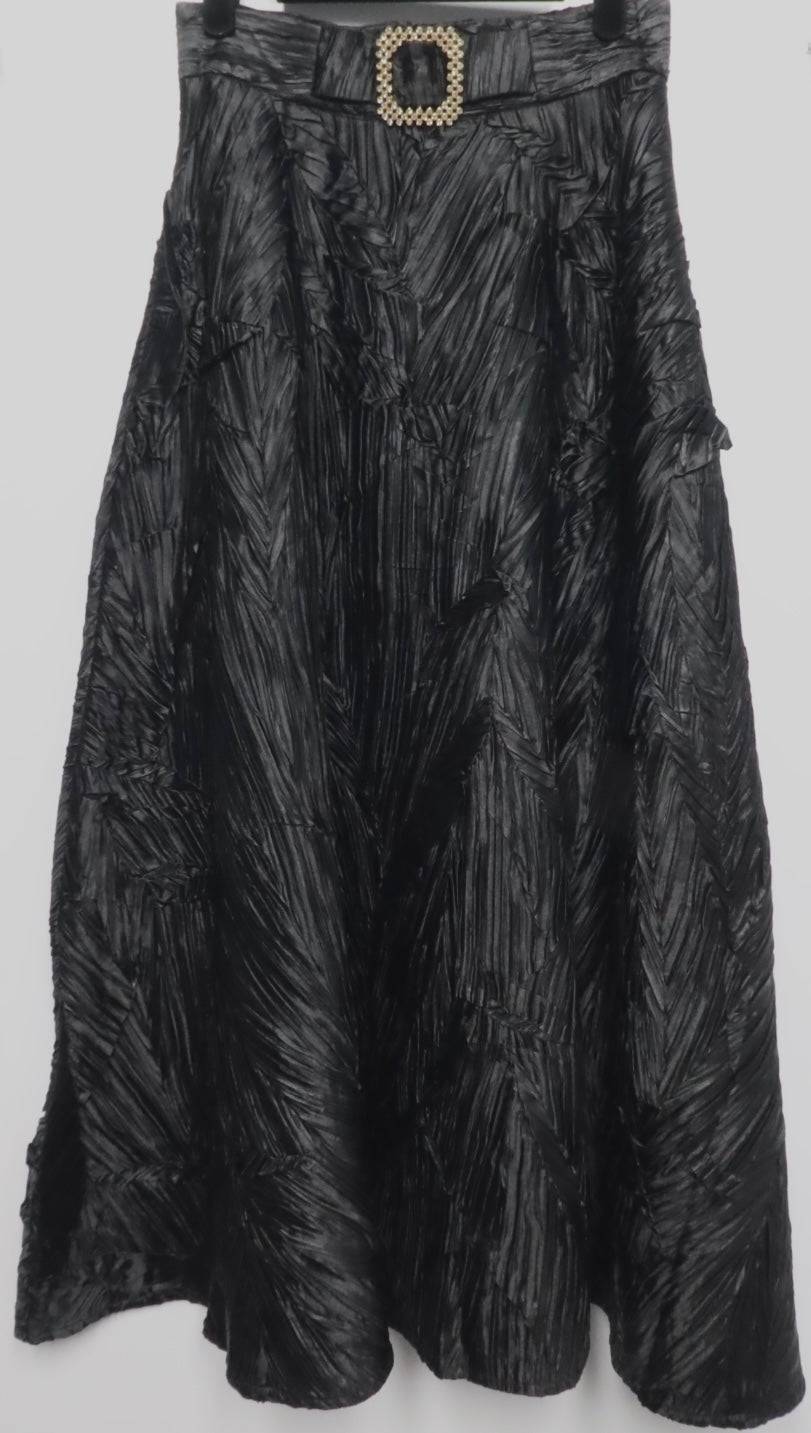 Exquisite Black Midi Skirt - Premium Ckothing - Bella Boutique & Bellasbylola.com