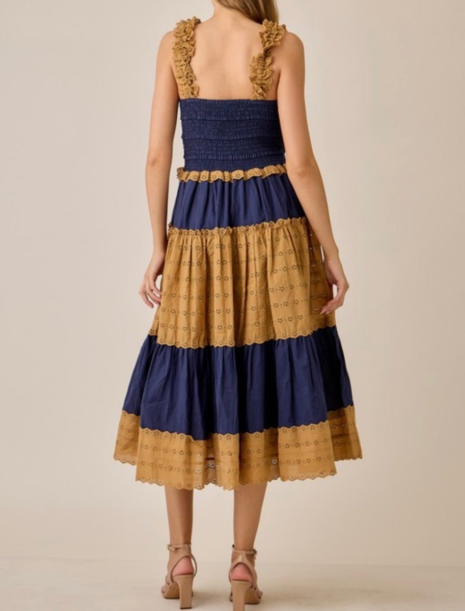 Eyelet Navy & Beige Maxi Dress - TAX INCLUDED - Bella Boutique & Bellasbylola.com
