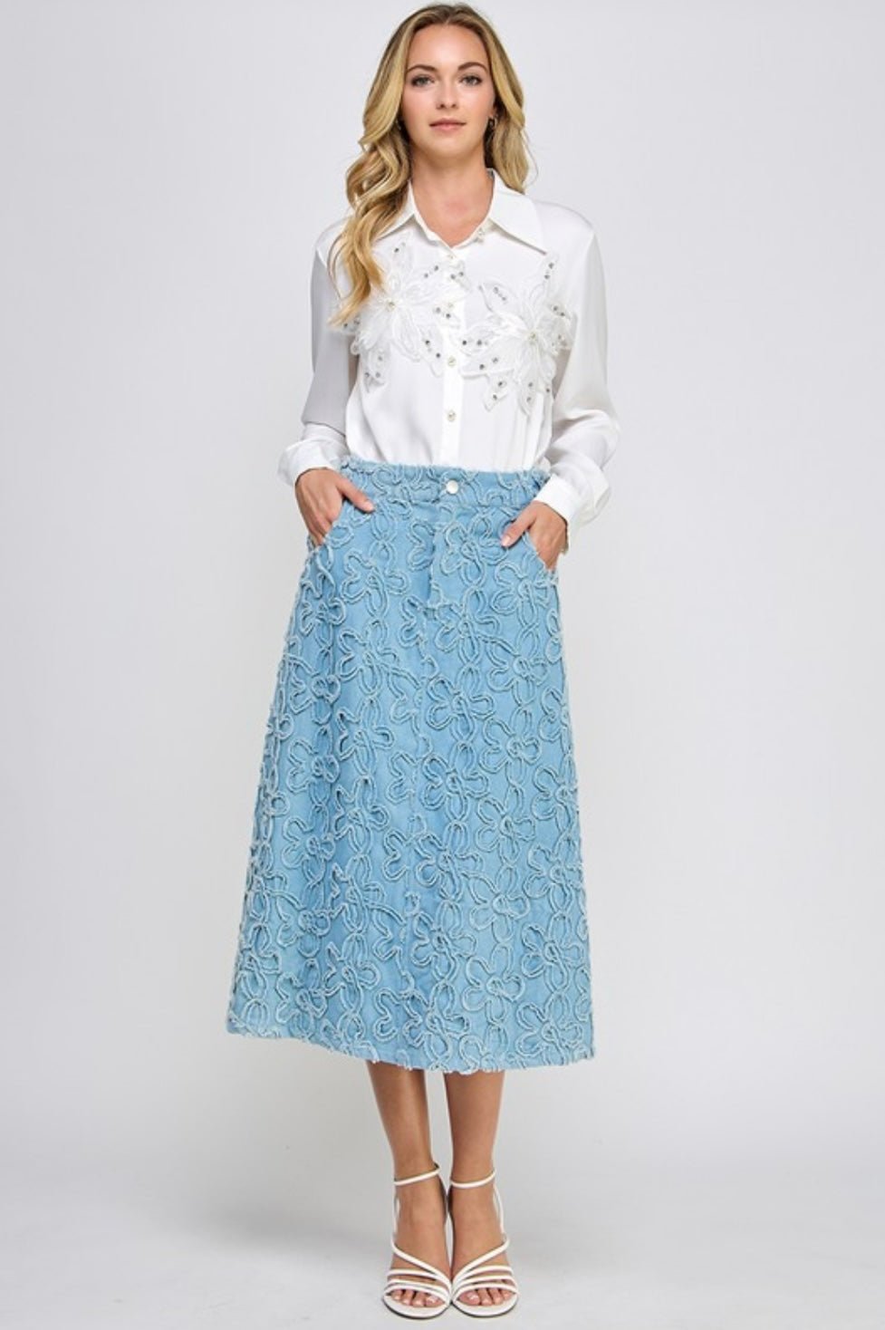Floral Embroidery Denim Skirt - New 🌟 - Bella Boutique & Bellasbylola.com