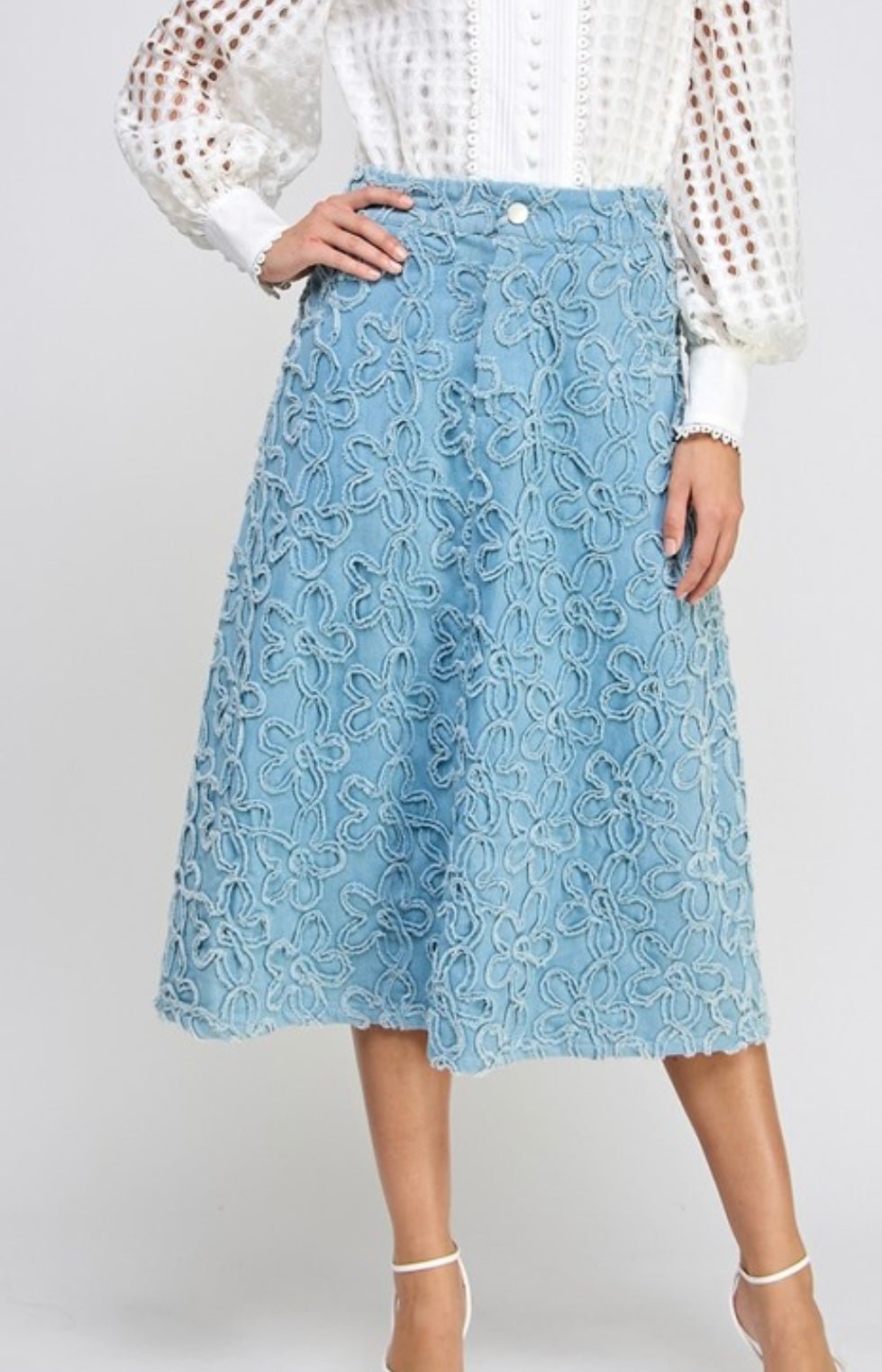 Floral Embroidery Denim Skirt - New 🌟 - Bella Boutique & Bellasbylola.com