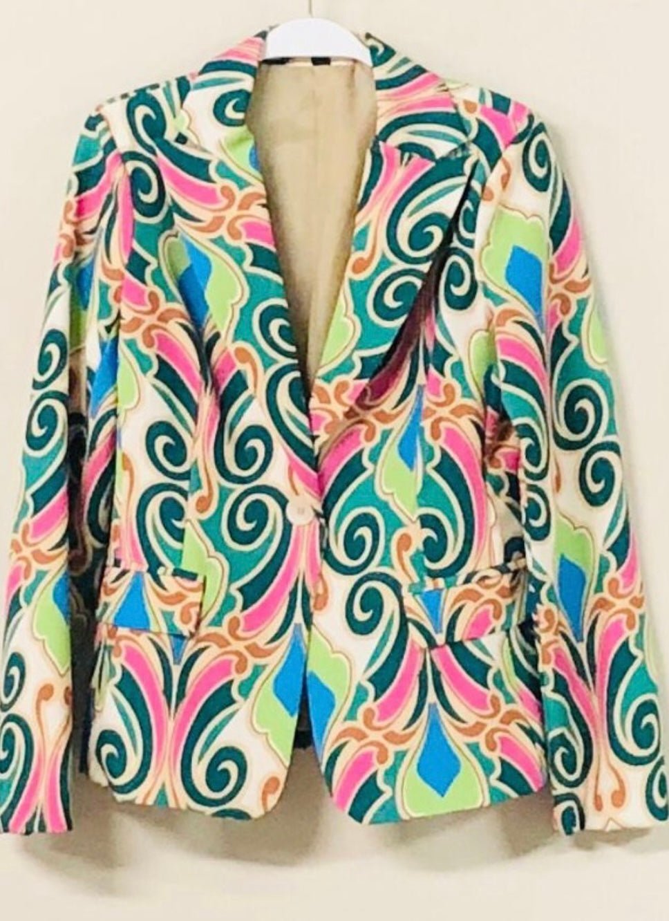 Italian Damask Print Blazer, Single Button, Flap Pockets, 95% Polyester, 5% Elastic - Bella Boutique & Bellasbylola.com