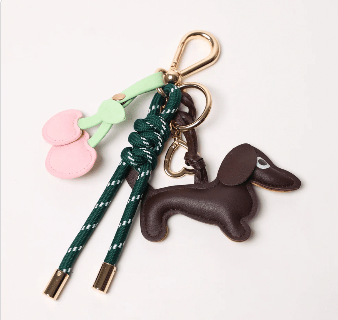 KEY CHAIN EMERALD WITH CHARMS - ESPRESSO DOG AND PINK HEART CHERRIES - Bella & Bellasbylola.com