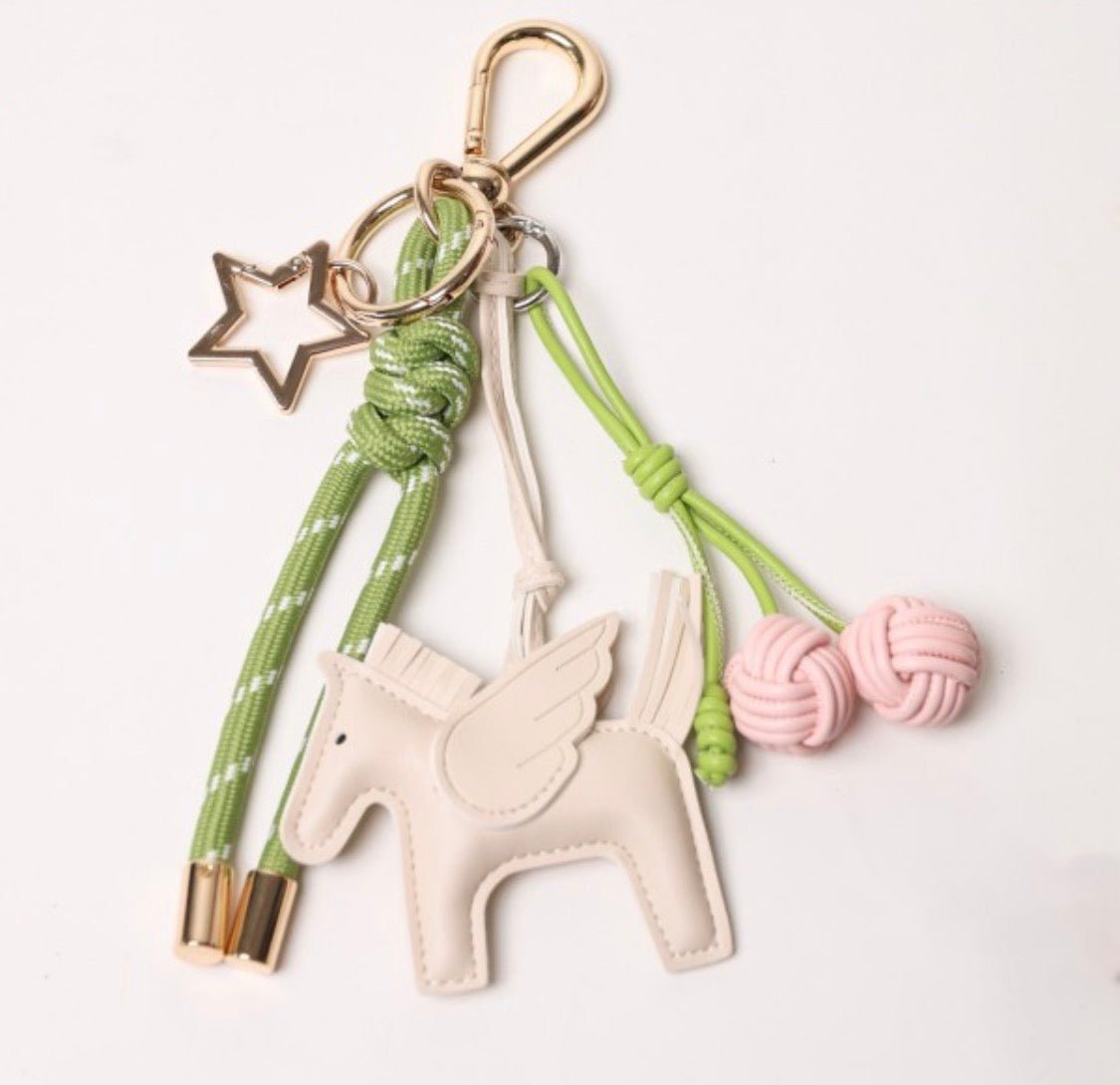KEY CHAIN SAFARI GREEN WHITE FLYING HORSE - Bella & Bellasbylola.com