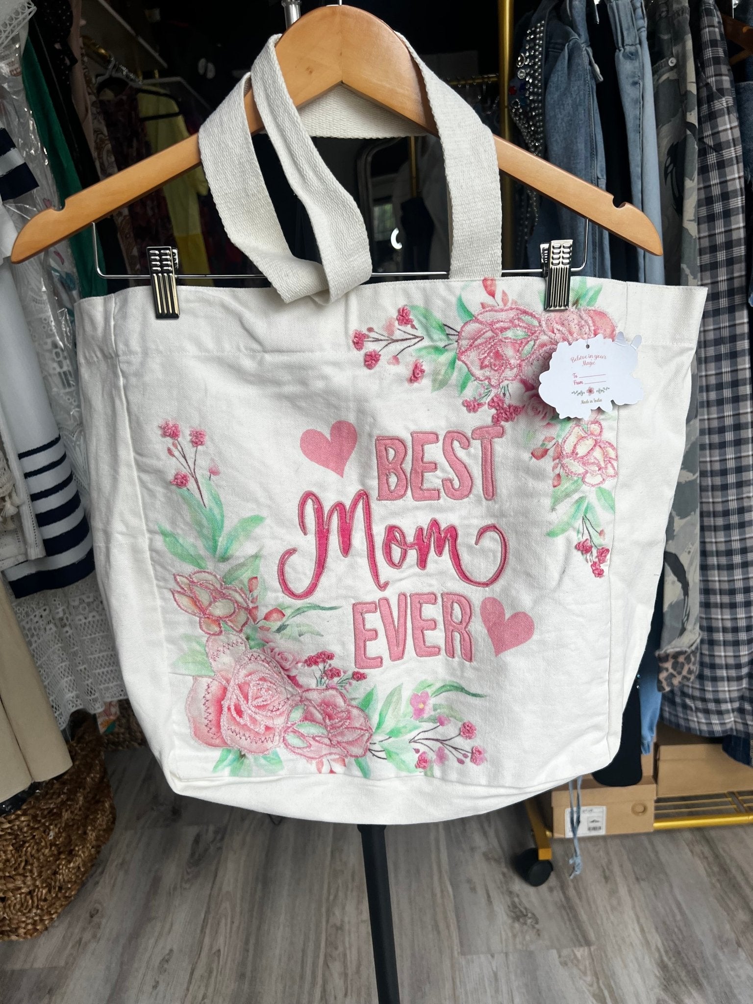 Mama Canvas Tote: Stylish & Spacious - Bella Boutique & Bellasbylola.com