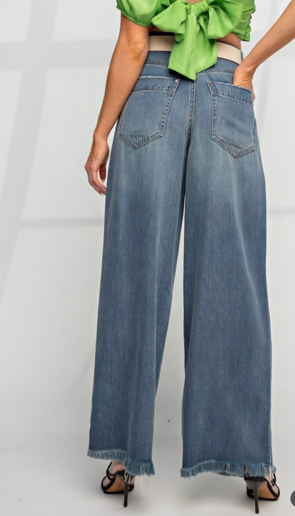 Maricel Jeans (dark or washed) no - Bella Boutique & Bellasbylola.com