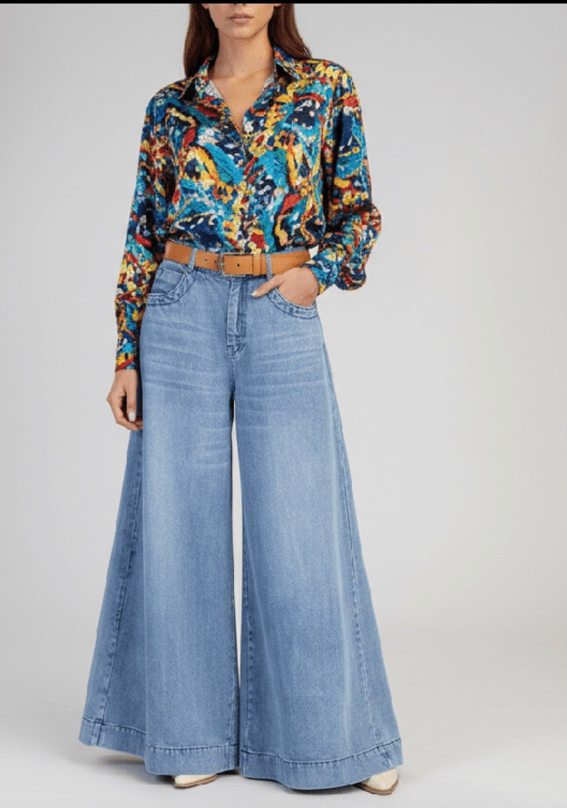 Mineral Washed Ultra Wide Leg Jeans - Bella & Bellasbylola.com