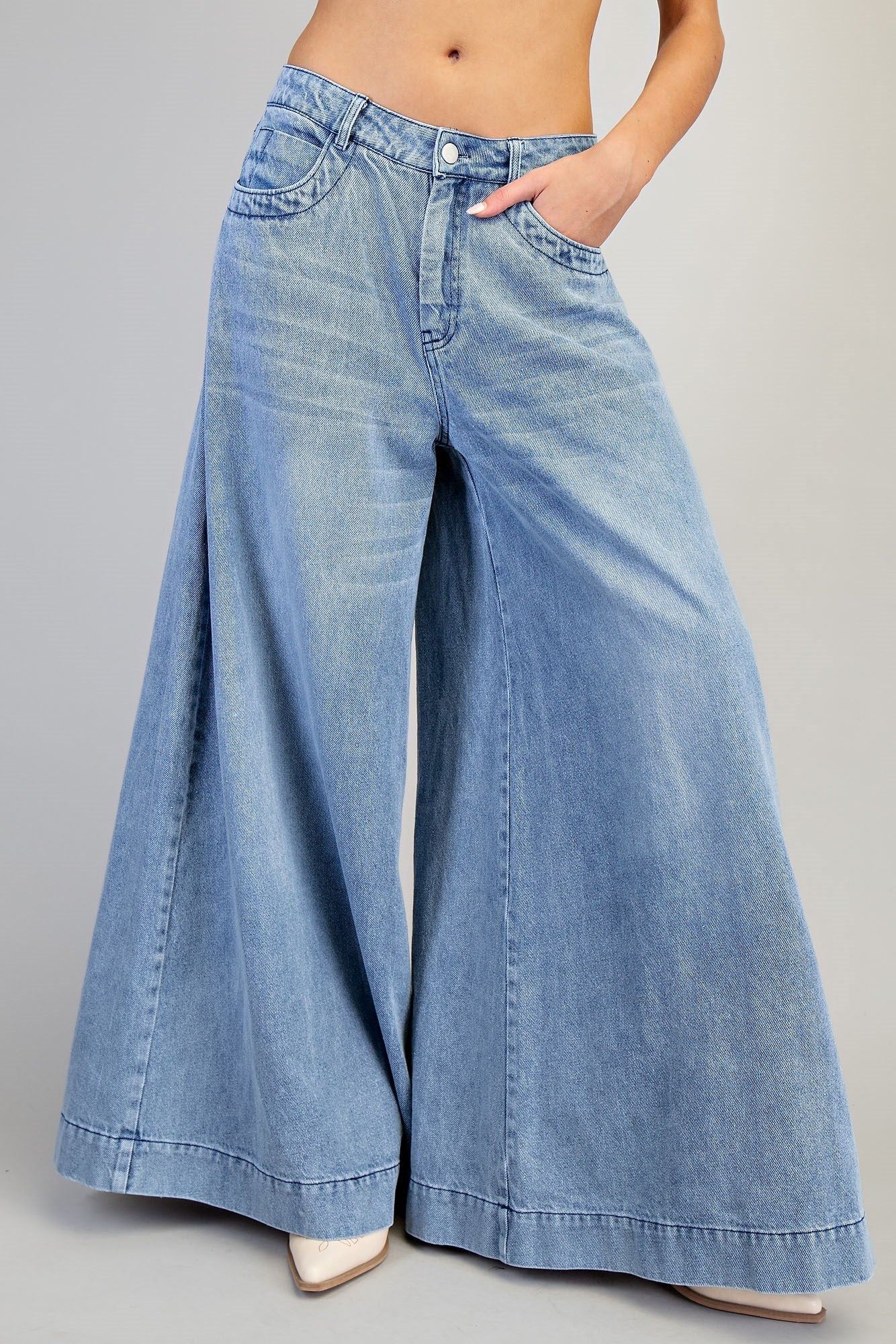 Mineral Washed Ultra Wide Leg Jeans - Bella & Bellasbylola.com