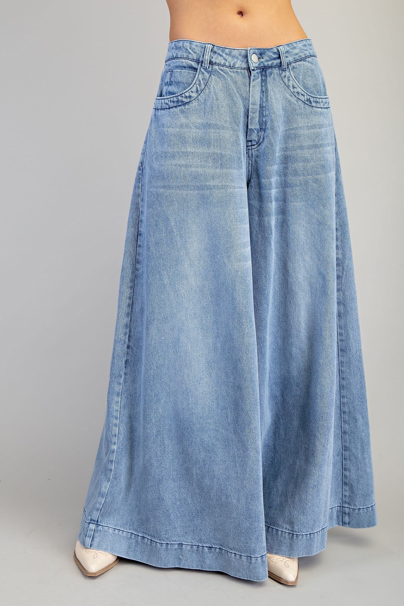 Mineral Washed Ultra Wide Leg Jeans - Bella & Bellasbylola.com