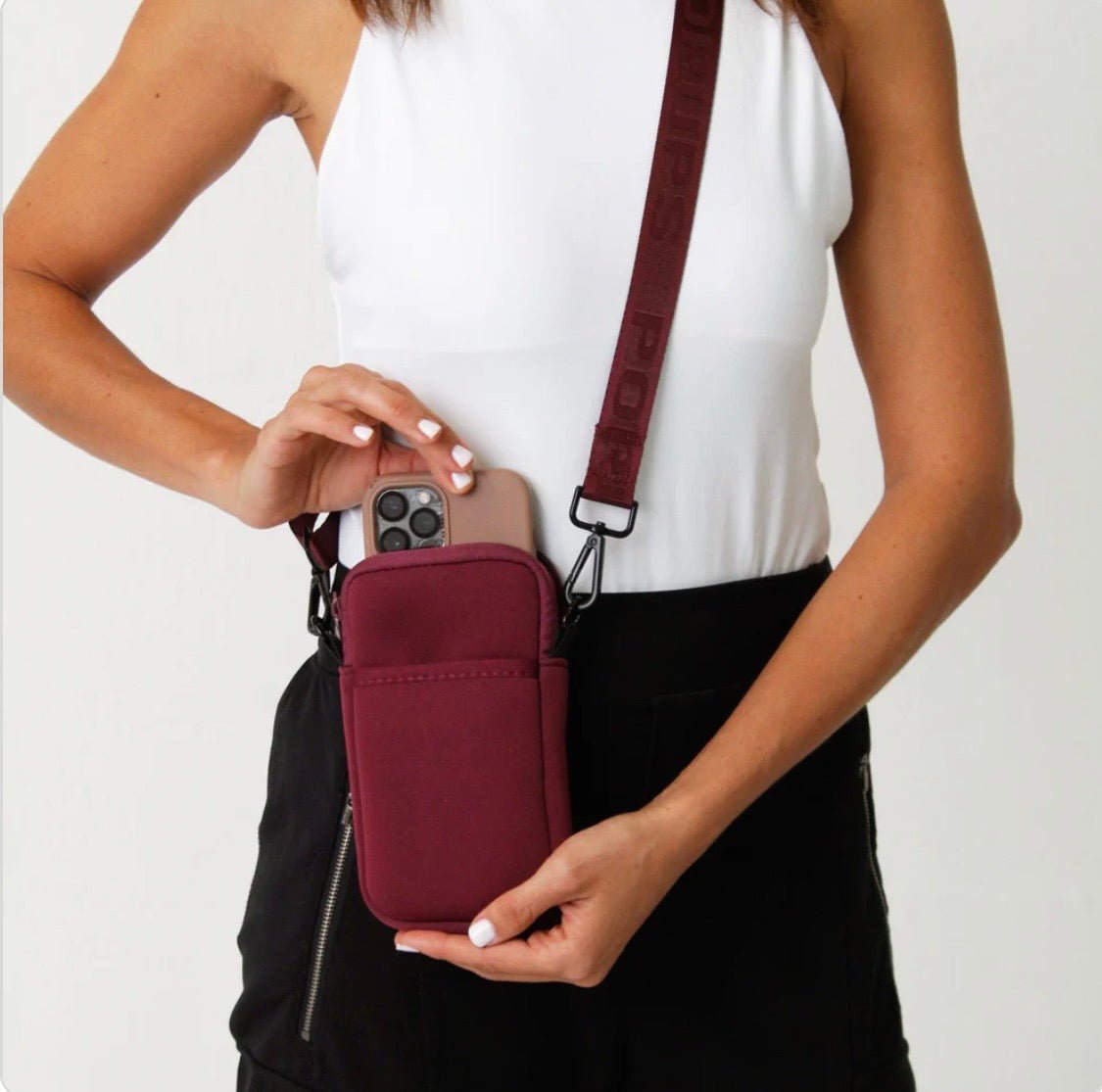 PHONE BAG BERRY - Bella & Bellasbylola.com