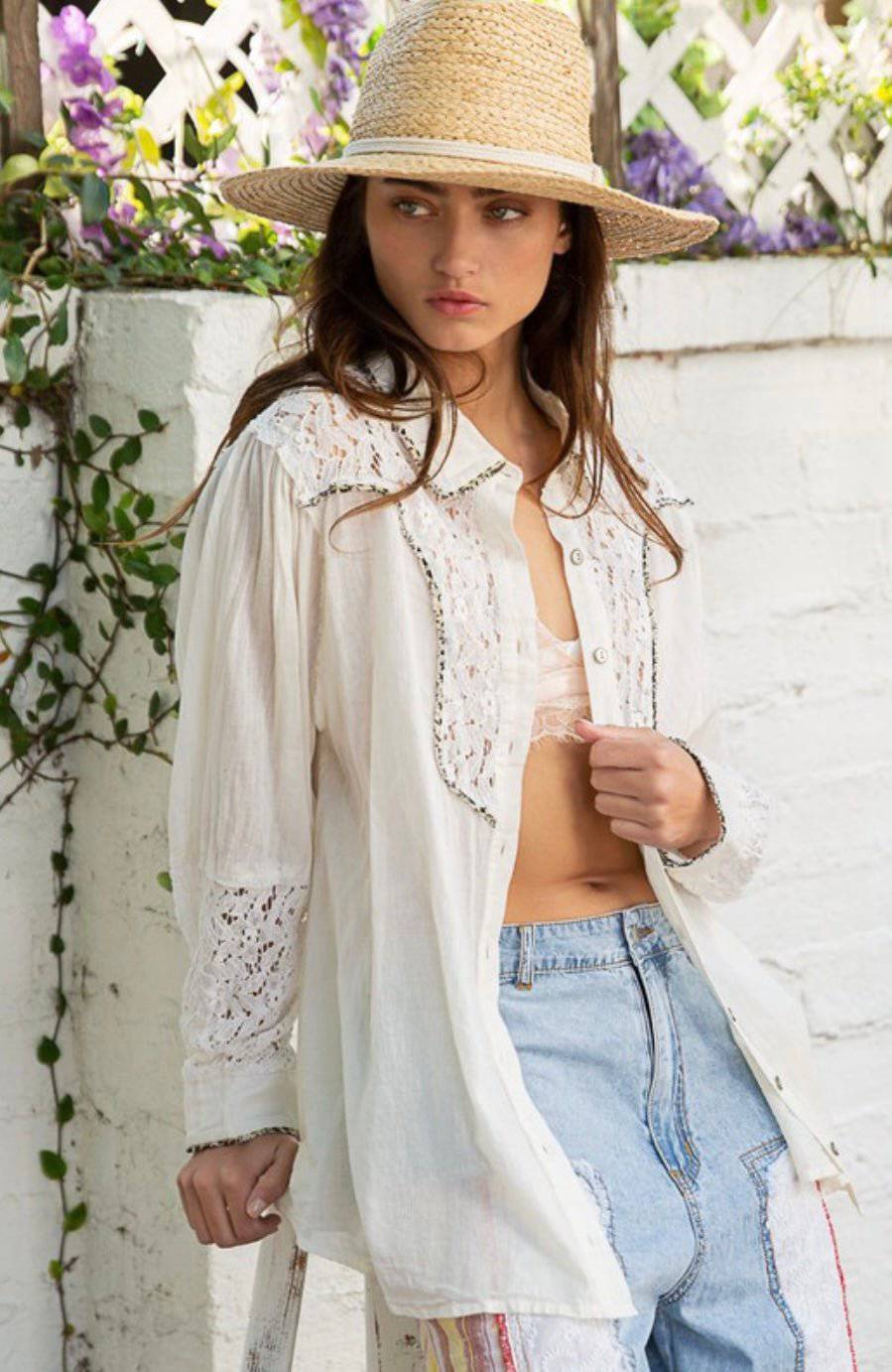 Premium Lace Blusón: Luxe Cotton-Nylon Blend with Tweed Trim - Bella Boutique & Bellasbylola.com