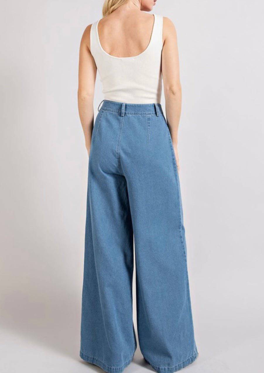 Timeless Chic: Retro Palazzo Jeans - Classic Style & Comfort - Bella Boutique & Bellasbylola.com