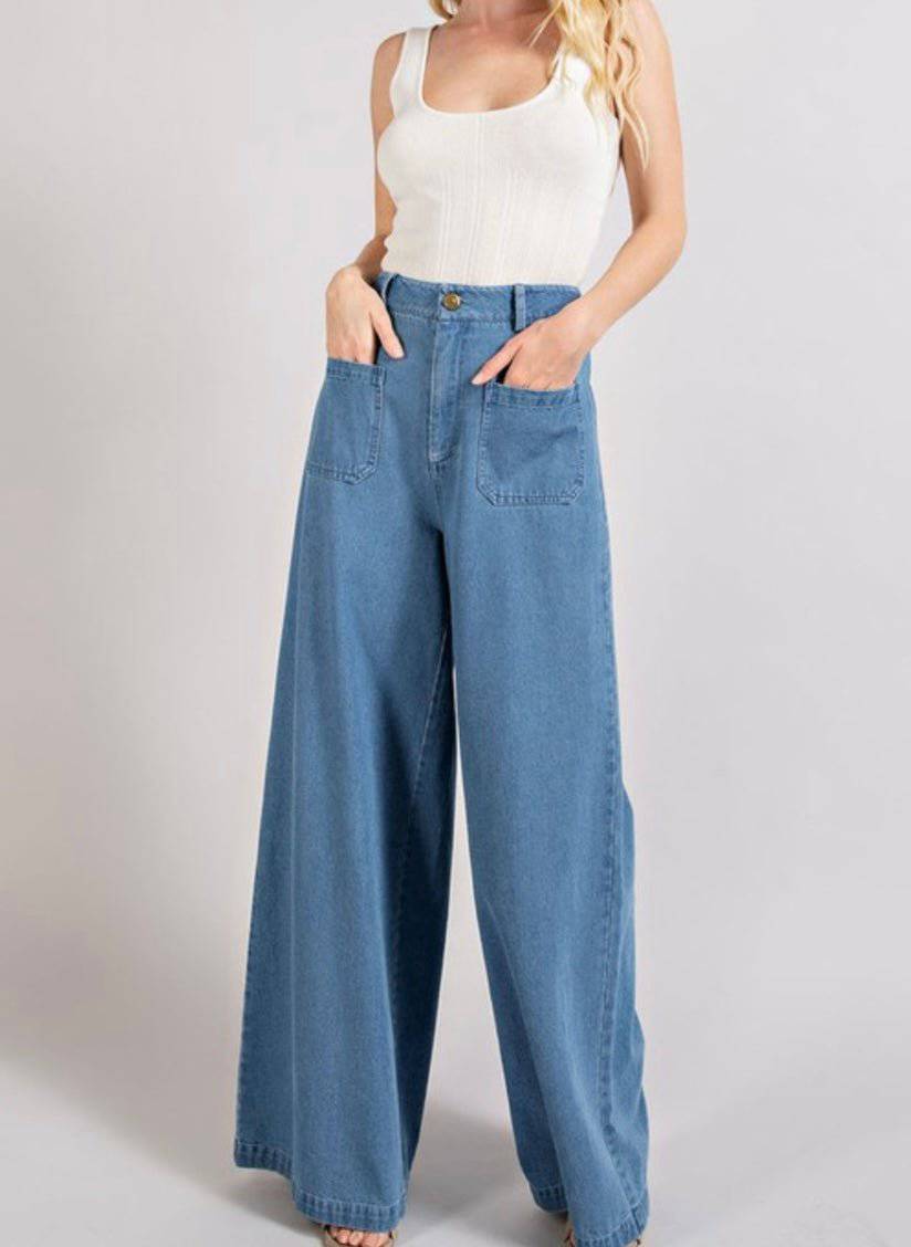 Timeless Chic: Retro Palazzo Jeans - Classic Style & Comfort - Bella Boutique & Bellasbylola.com