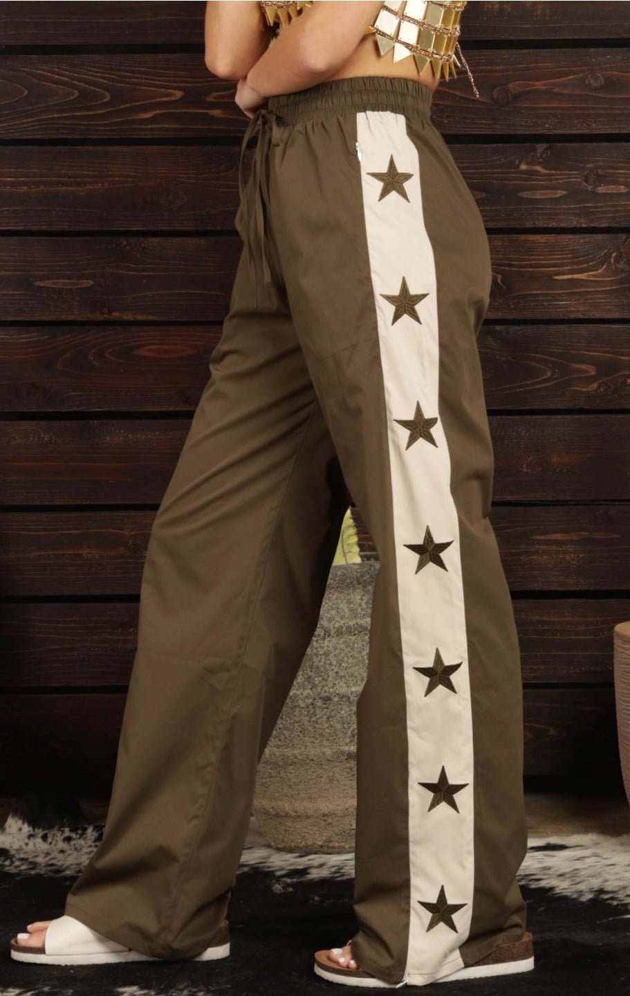 Star Side Comfy Pants - Stay Stylish and Warm! - Bella Boutique & Bellasbylola.com