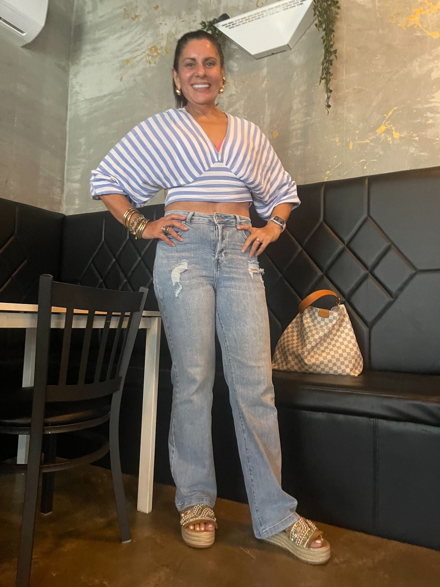 Comfy Oversized Collar Button Up Shirt - Effortless Style in 100% Cotton Fabric - Bella Boutique & Bellasbylola.com