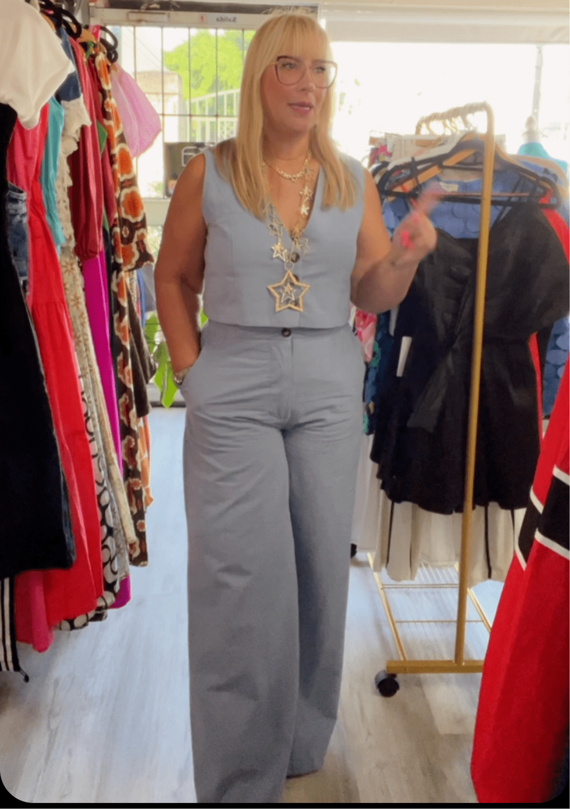 Classic V-Neck Button-Up Vest | Linen-Cotton Blend | Stylish Silhouette - Tereza Azul Cielo - Bellasbylola.com