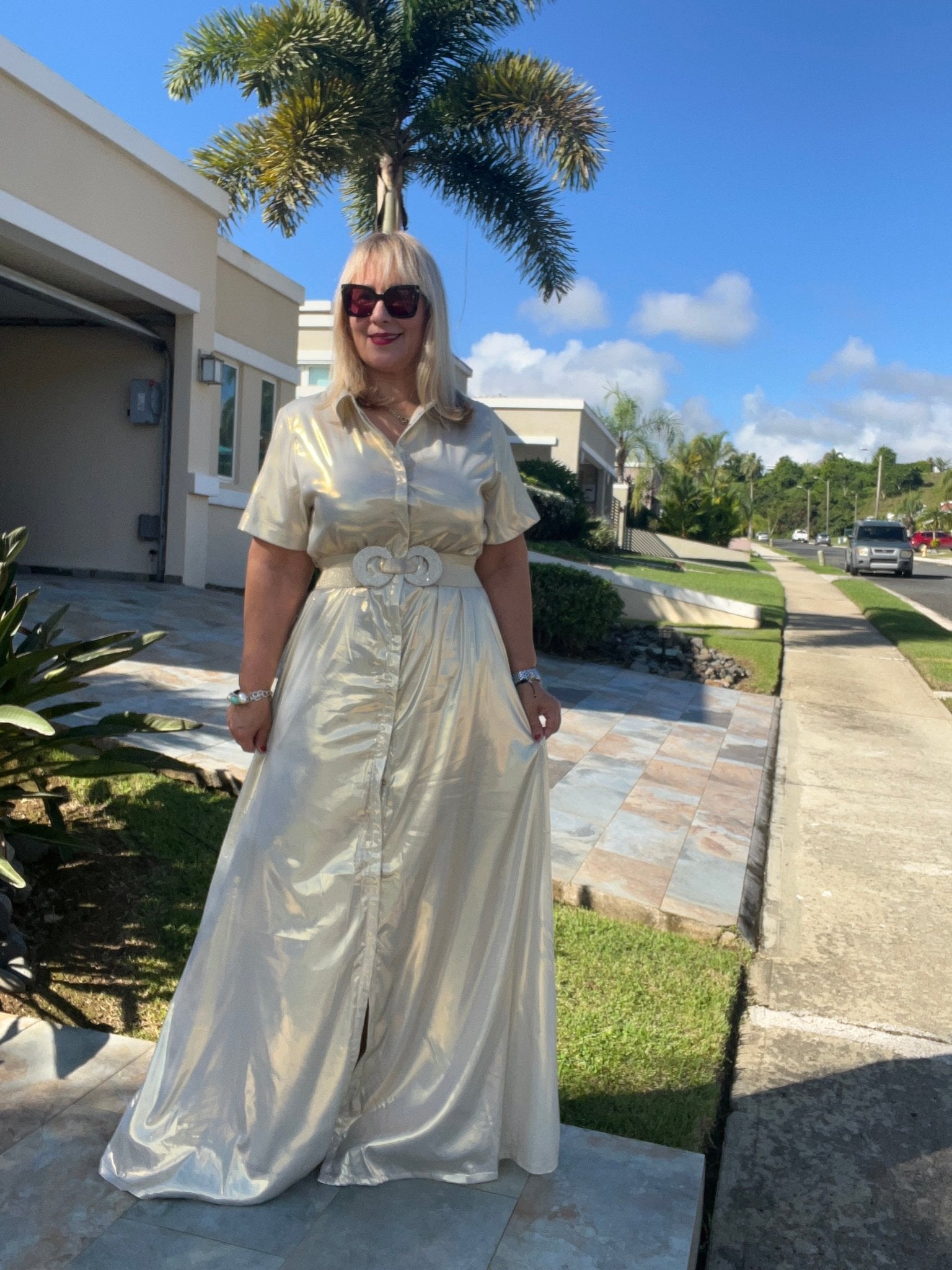 True to Size Champagne Maxi Dress - Button Down - Bella Boutique & Bellasbylola.com