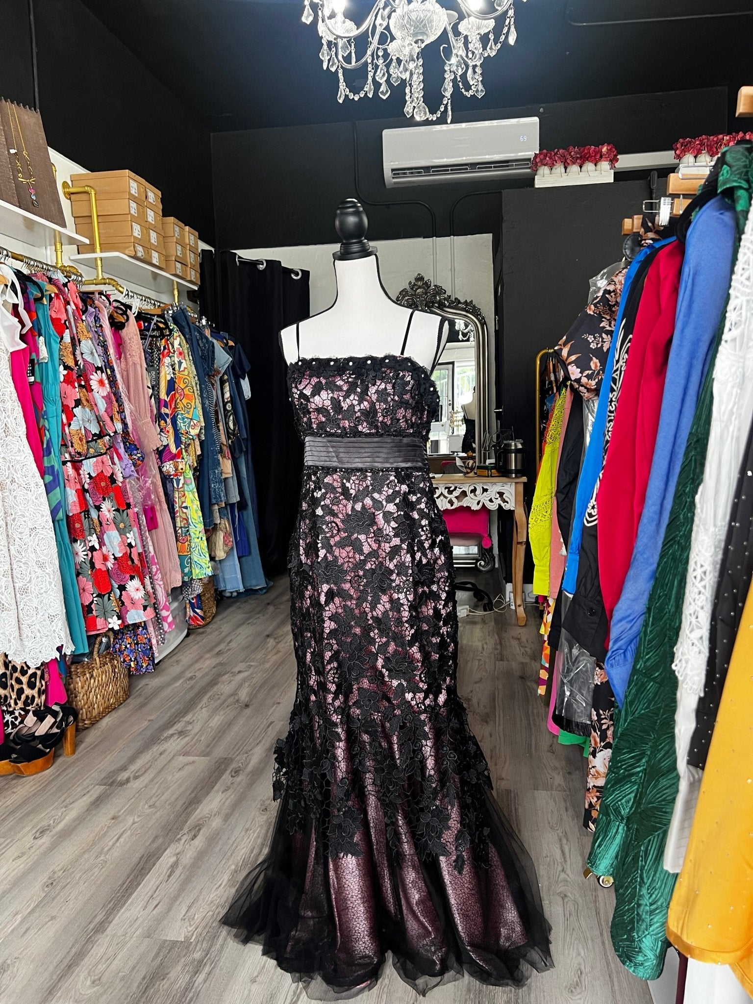 Vintage Pre - Loved Lace Black Maxi Dress - wear only one time - Bella Boutique & Bellasbylola.com